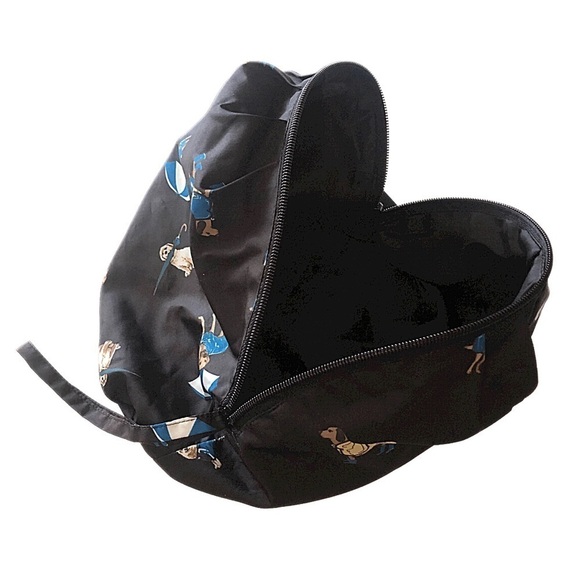 3/$25 🍄 Dogs with Umbrellas Nylon Makeup Bag - Picture 2 of 6